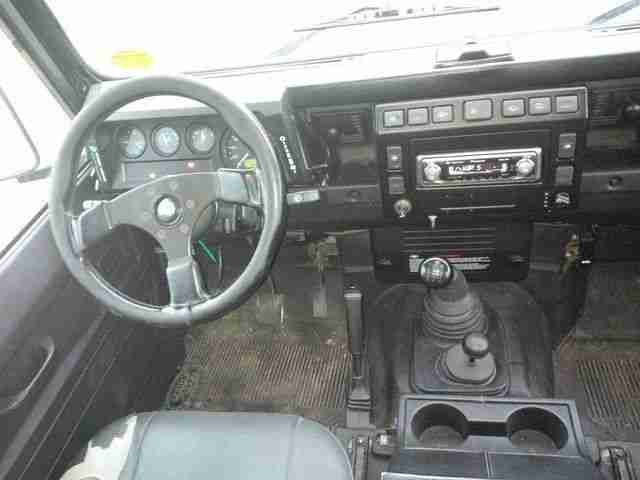 Land Rover Defender 110 Station Wagon 9. Sitze 2.Hd. se