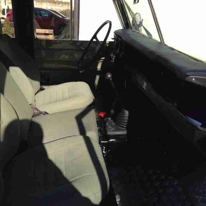 Land Rover Defender 2,5 Diesel,Servo Oldtimer Baujahr 1968 neuer Service