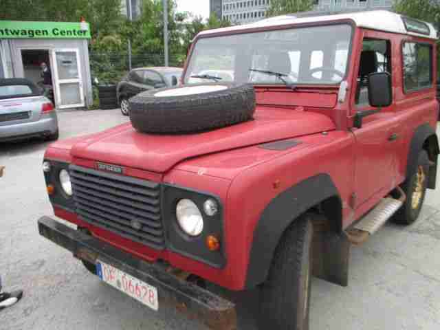 Land Rover Defender 90 Tdi