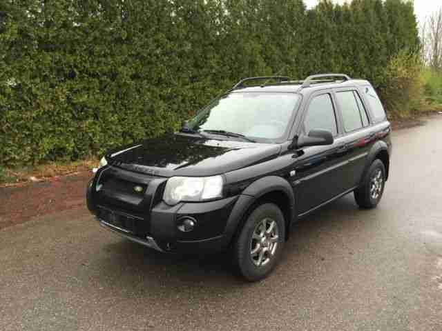 Land Rover Freelander Td4 HSE Leder Navi Grüne