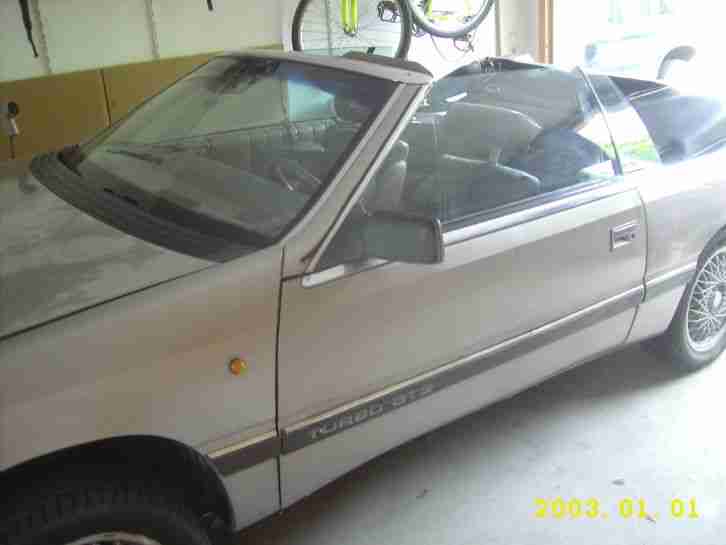 Le Baron Cabrio Chrysler US Bj89 o.HU beige metall