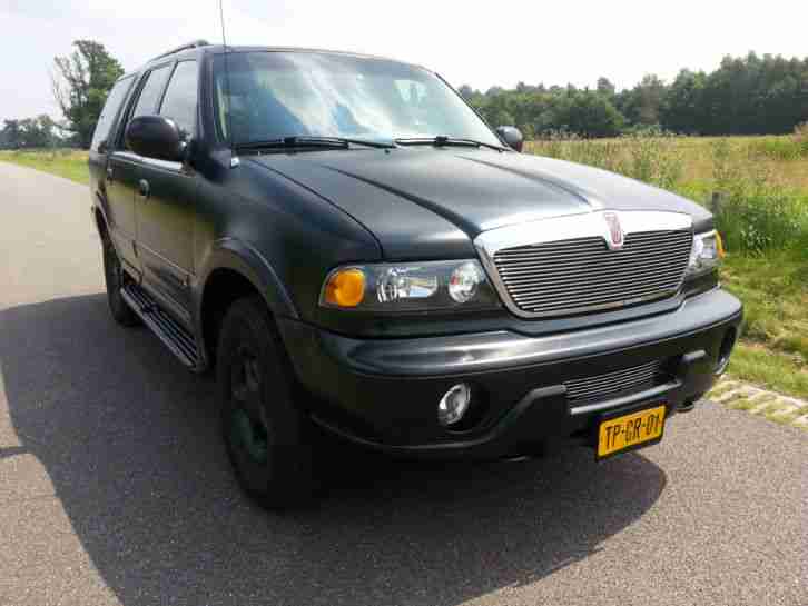 Lincoln Navigator 5.4L V8 4x4 Matt Schwarz