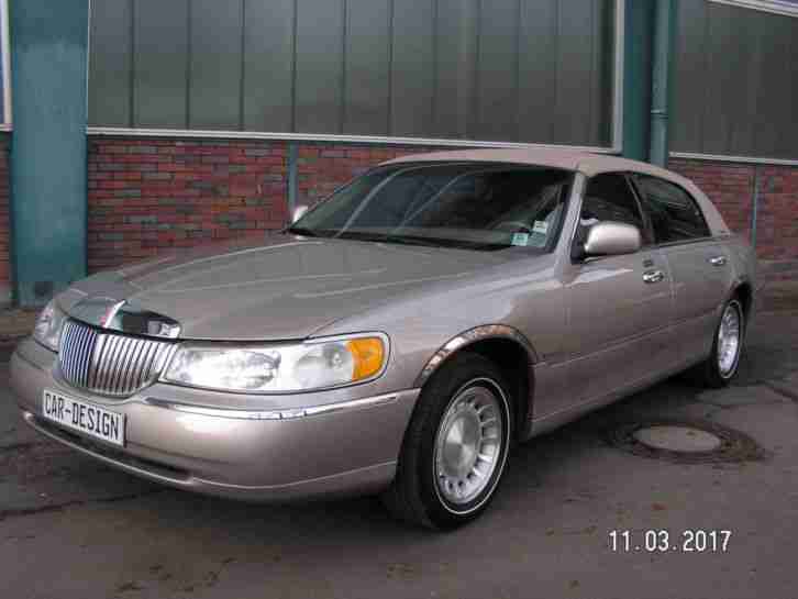 Lincoln Town car