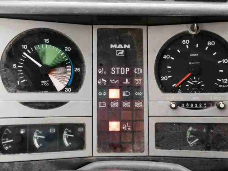 MAN 8.163 mit Ladekran