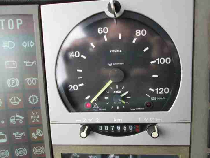 MAN Abrollkipperfahrzeug M05