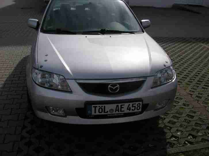 MAZDA 323 silber mit Sonderausstattung