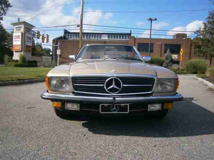 MERCEDE BENZ 1981 380SL ROADSTER 473 CHAMPAGNE METALLIC