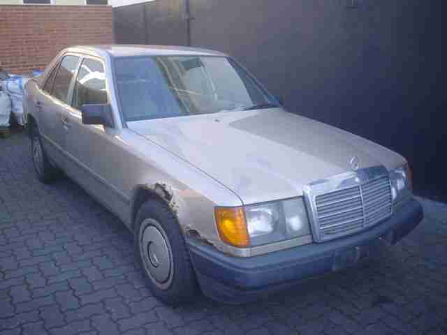 MERCEDES 300D OM 603 mit Automatic, in unfallfreier Rohkarosserie mit Brief ROST