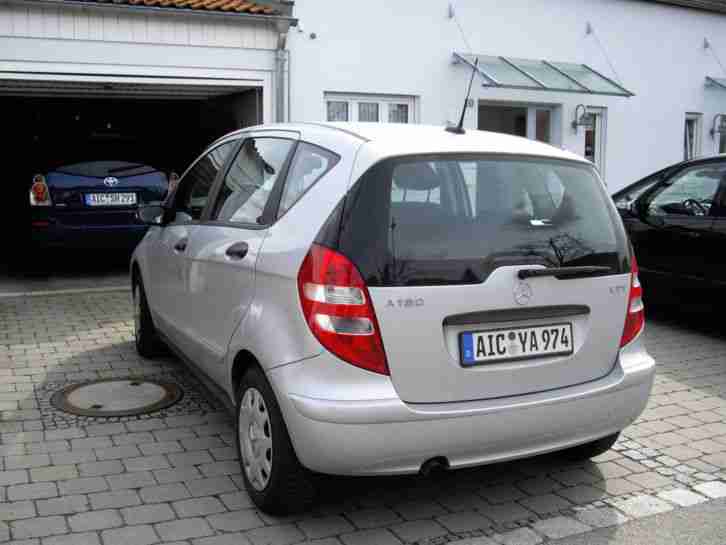 ***MERCEDES BENZ A180 CDI 4-Türen, SCHECKHEFTGEPFLEGTES NICHTRAUCHERFAHRZEUG****