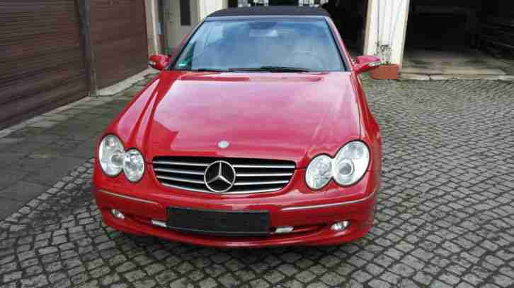 CLK 200 KOMPRESSOR CABRIO IN ROT