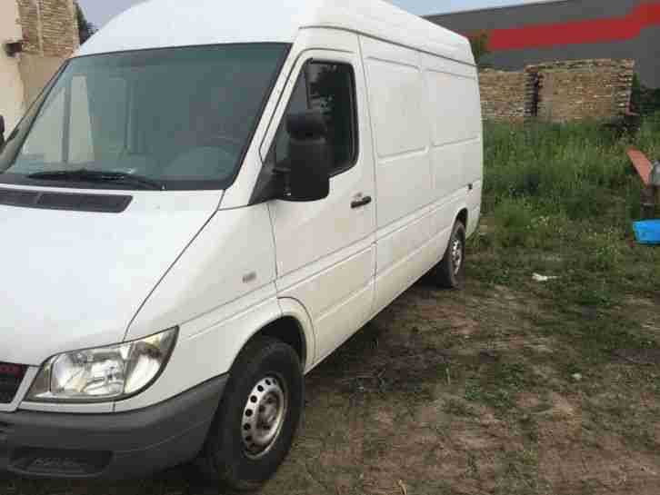 MERCEDES BENZ SPRINTER