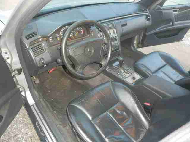 MERCEDES E 300