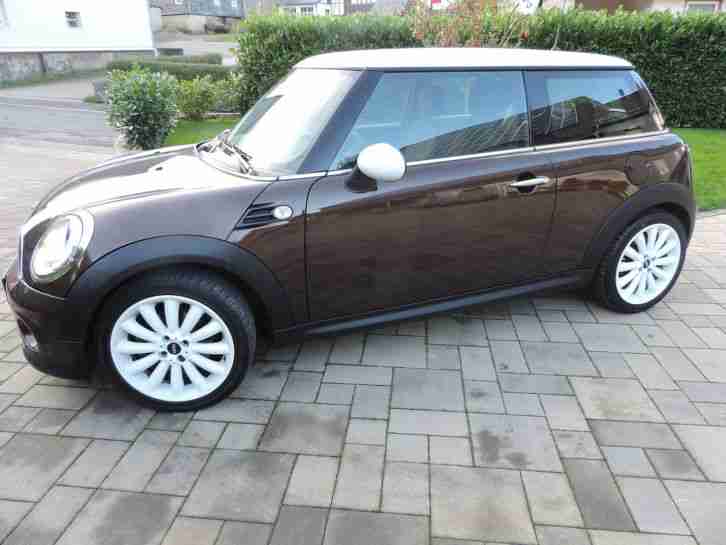 *** MINI COOPER *** Bj 2012 - 27000 km - 122 PS - 8 fach bereift - TOP-ZUSTAND