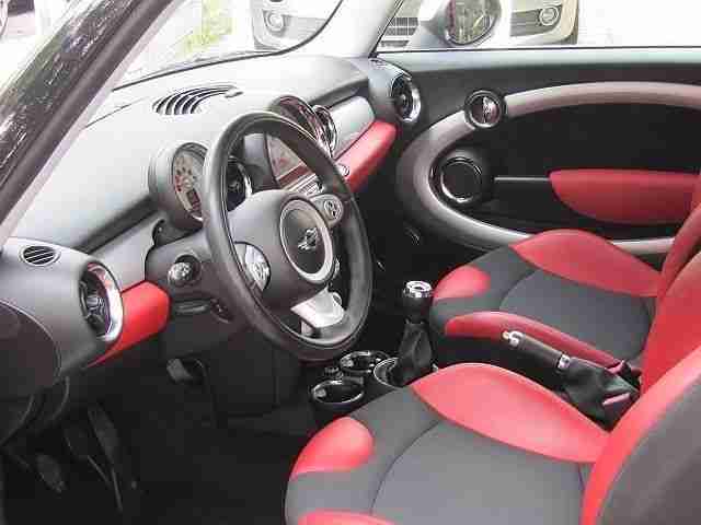 MINI COOPER SPORTPAKET *LEDER*KLiMA*6.GANG* 55.tkm