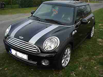 MINI COOPER mit Glasdach, Xenon-Licht, harman/kardon Lautsprecher und Tempomat