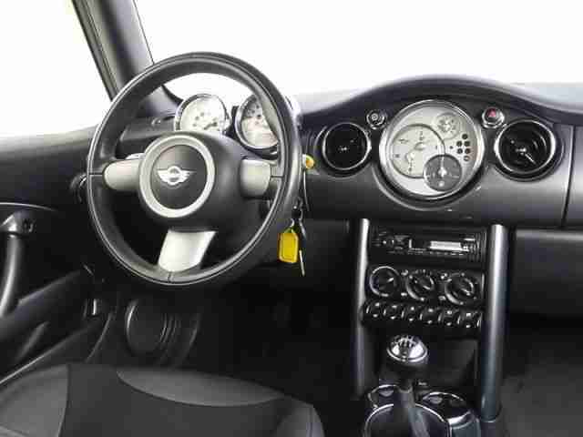 MINI Cooper 1.6