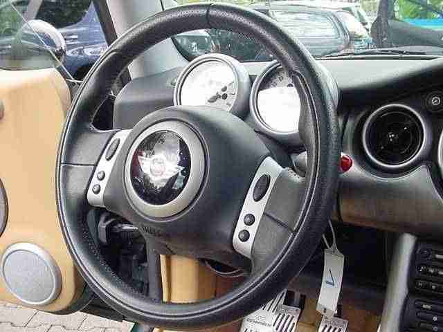 MINI Cooper 1,6 Leder/Xenon/Panorama/Navi Prof./PTS