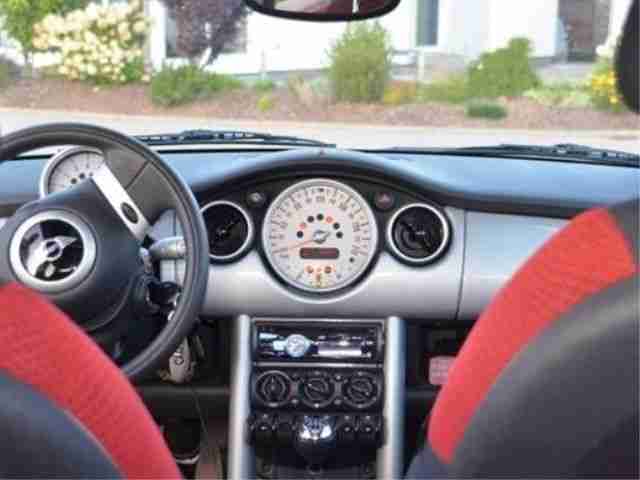 MINI Cooper 1.6 +SHZ+ALU+ESP+Klima+ZV+Servo