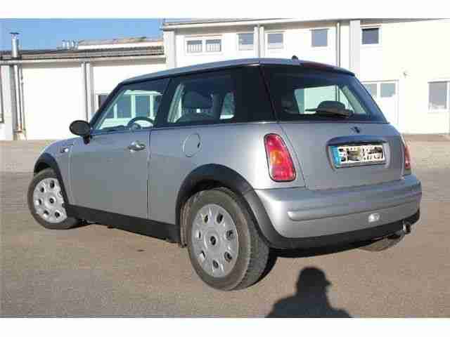 MINI Cooper 1.6 +SHZ+Xenon+M&S+ESP+Klima+ZV+Servo