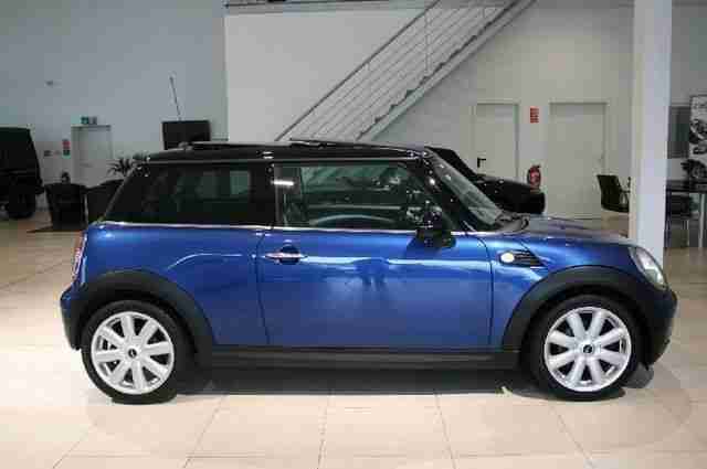 MINI Cooper 3,99% LEDER GLASDACH KLIMAAUTOMATIK