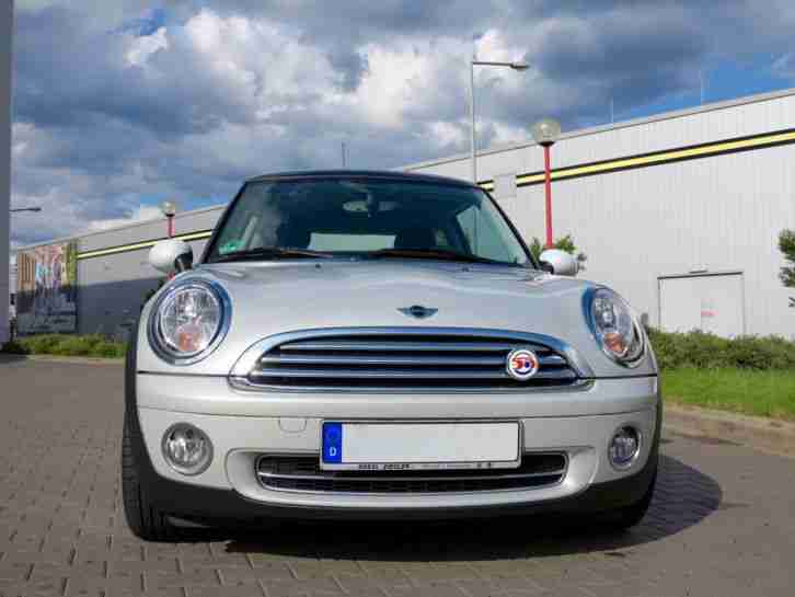 MINI Cooper Camden BJ 2/2010 120 PS 1.Hand KM 79000 Sondermodell Teilleder