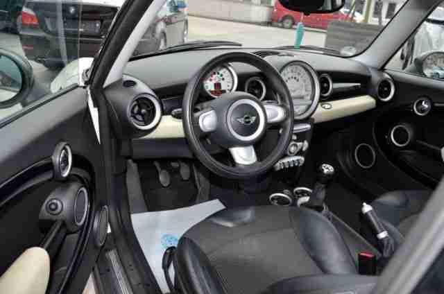 MINI Cooper Clubman Panoramadach Klima Sitzheiz PDC
