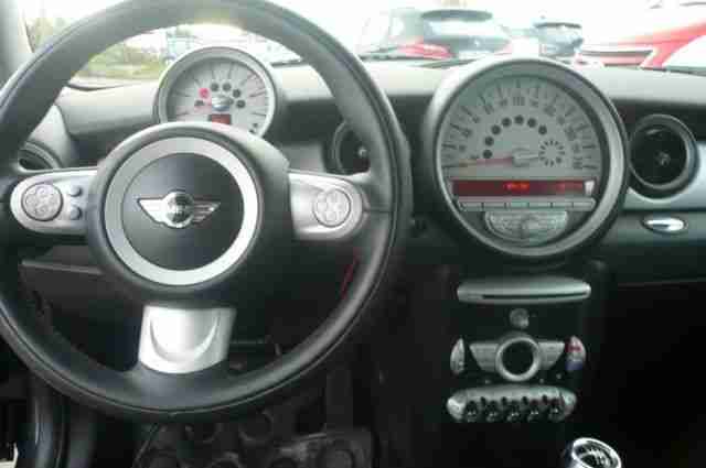 MINI Cooper D Klimaaut.,Sitzheizung,PDC,Pepper