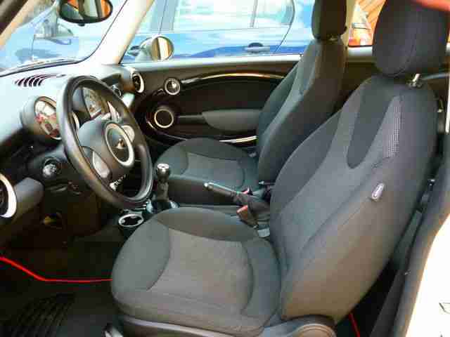 MINI Cooper Pepper White checkheftgepflegt TÜV Neu