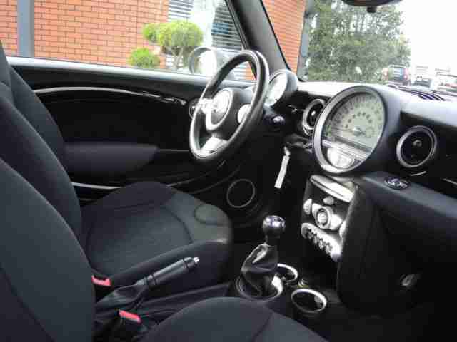 MINI Cooper S Cabrio Sport ALU-PDC-EURO 5-1.Hand