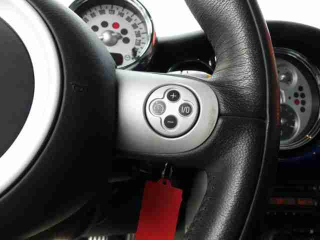 MINI Cooper S Cabrio / Xenon / Leder / SHZ / PDC