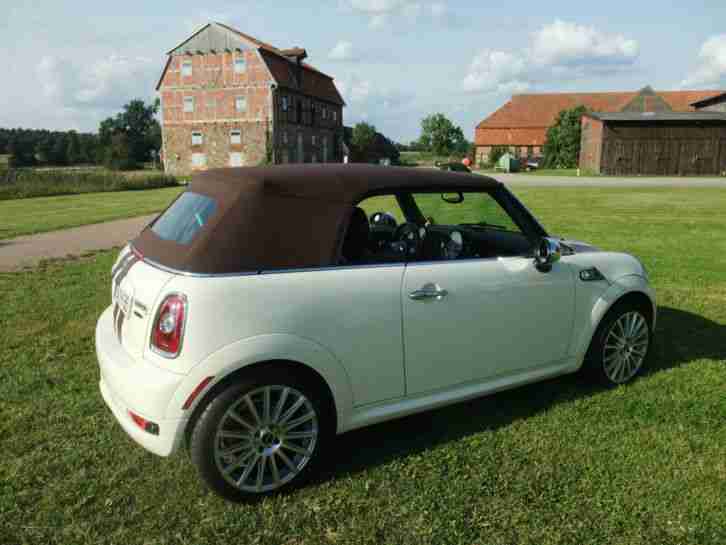 MINI Cooper S Cabrio weiß / weiss Leder Lounge braun, Garage, Nichtraucher, 1a