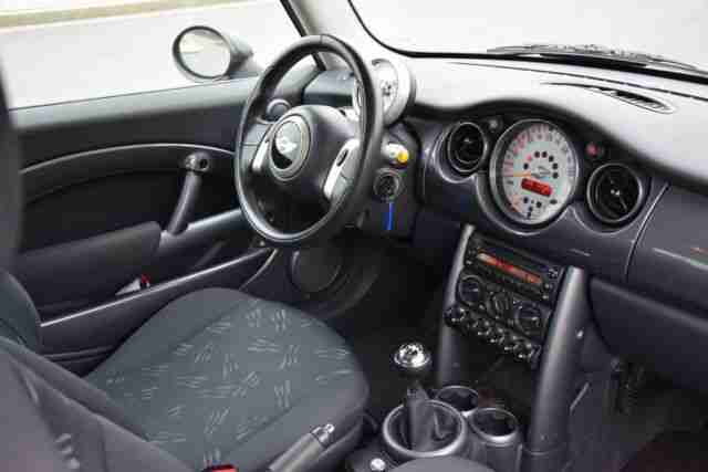 MINI MINI 1.6 One Cooper Pepper- TÜV neu- Scheckheft