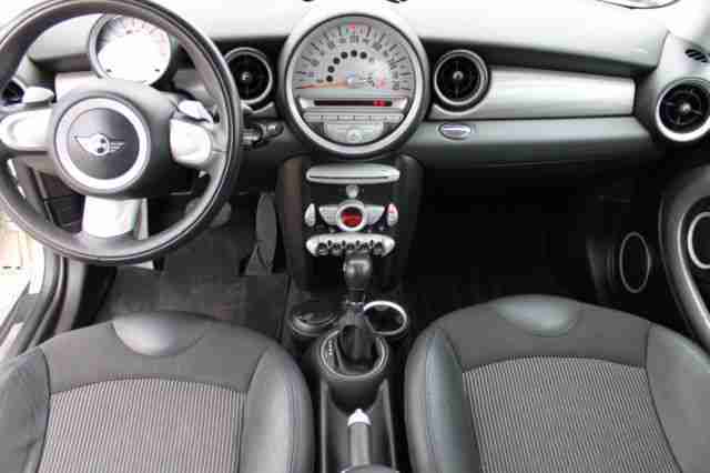 MINI Mini Cooper Clubman Aut.*KLIMAAUTOM*SITZHZG*2.HD