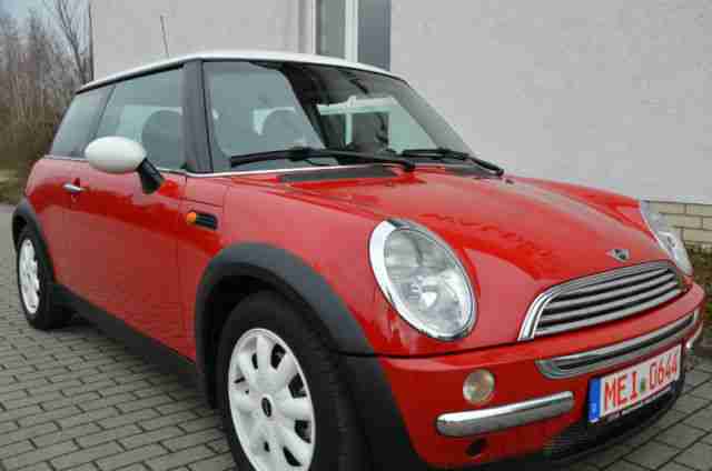 MINI Mini Cooper mit Klima 8fach bereift !