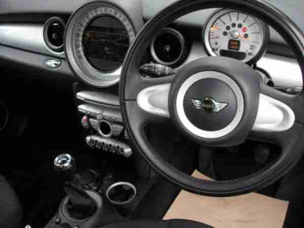 MINI Mini One Sportsitze/Navi Prof/ Alu