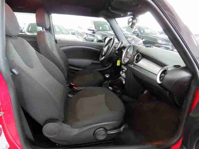 MINI One KLIMA SITZHEIZUNG 3.99% EFF*