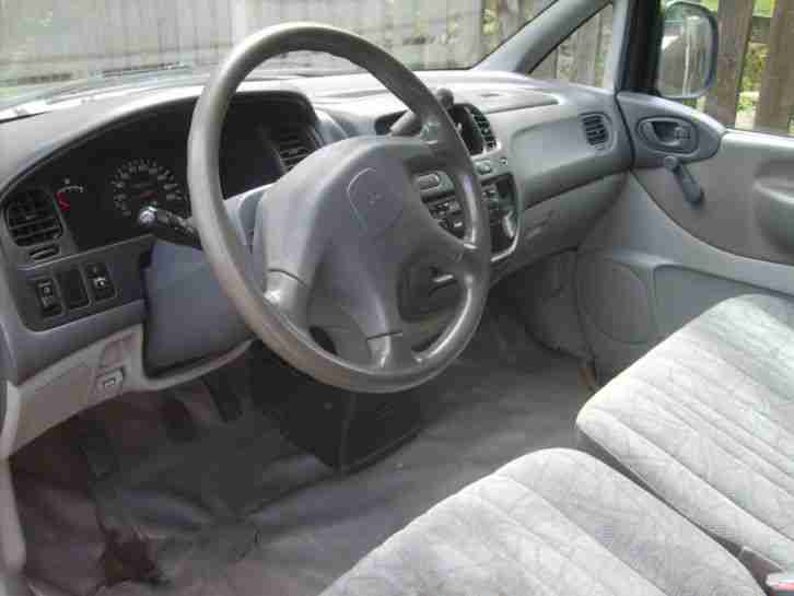 MITSUBISHI L400