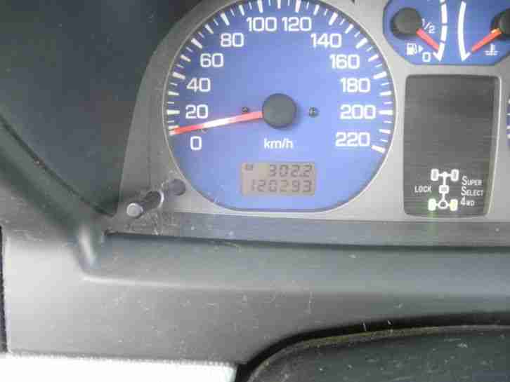 MITSUBISHI Pajero Pinin GDI 2,0 - 121000 km - 4x4 - EZ 2002