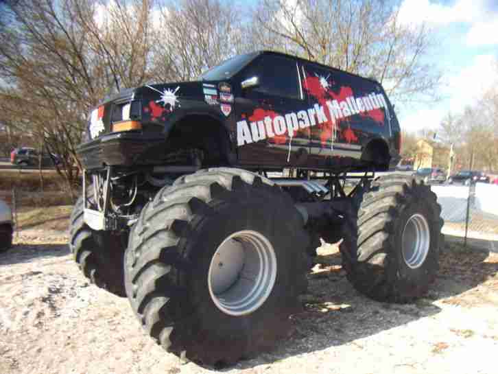 MONSTER TRUCK für SHOW oder WERBEZWECKE