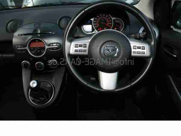 Mazda 1.5 SPORT IMPRESSION SH TEMPOMAT KLIMA 16" 1.H!