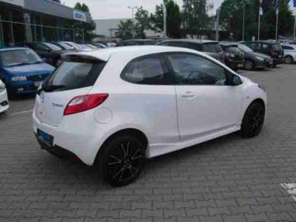 Mazda 2 3