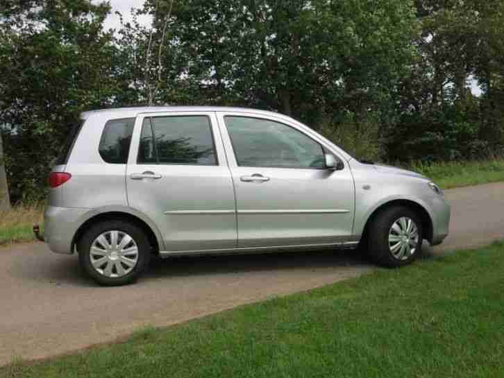 Mazda 2 Active 1.4 CD TÜV 01/16 zuverlässiges Langstreckenauto 8-fach bereift