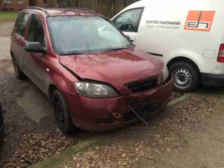 Mazda 2 EZ 2003 mit Unfallschaden Hamburg