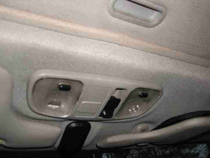 Mazda 323 Coupé mit elektr. Schiebedach, Klima, elektr. Fensterheber, Spoiler