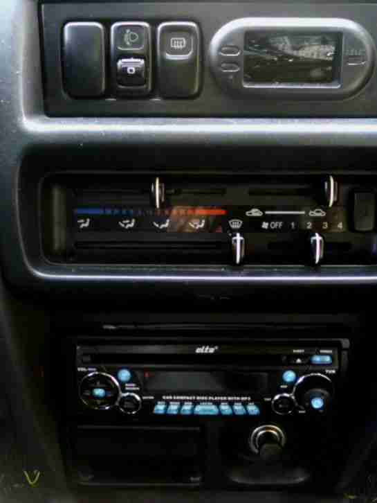 Mazda 323, F
