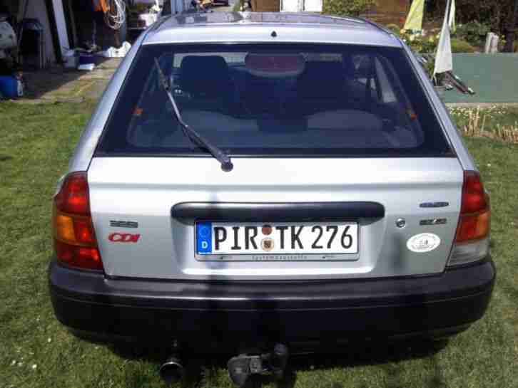 Mazda 323 P 1.4 Klimaanlage / Anhängerkupplung/ 1Jahr TÜV/ 8-fach bereift