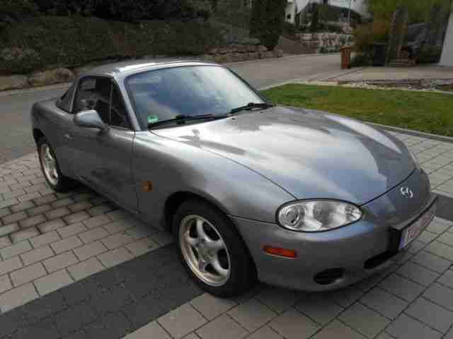 Mazda MX 5 1.6i 16V . 1 Hand