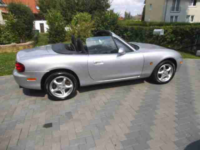 Mazda MX-5 1.9i 16V 1.Hand Scheckheft Allwetter