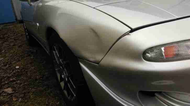 Mazda MX5-NA Cabrio/Roodster/1,6/85kw/ 189.000km mit zubehör ohne TÜV u.AU