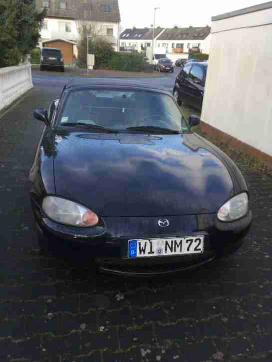 Mazda MX5 schwarz 103 KW 140 PS EZ 11/2000 HU 11/21